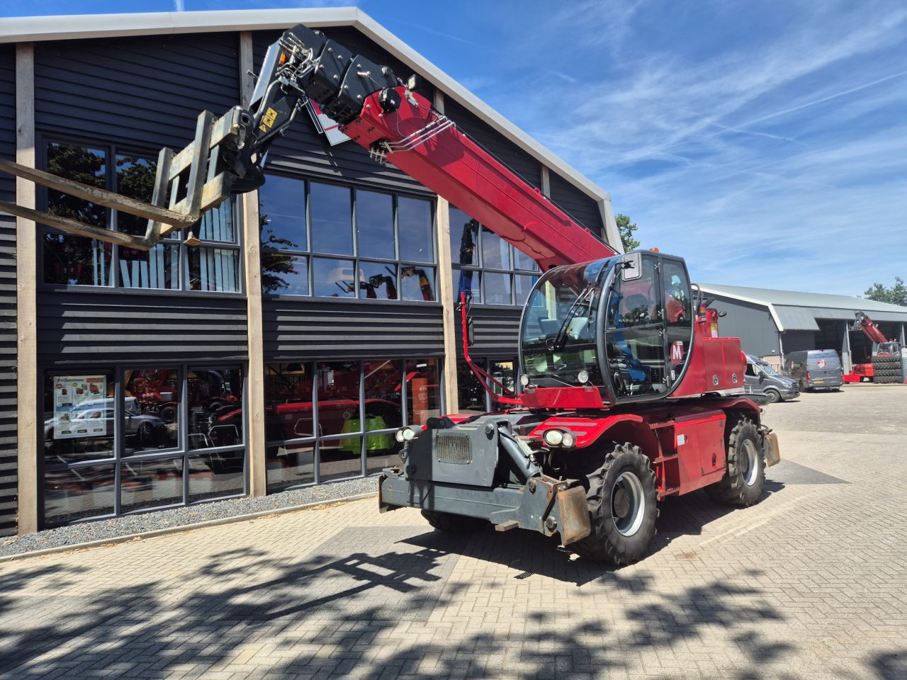 MAGNI RTH 6.25 roterende verreiker met hefhoogte 25 m