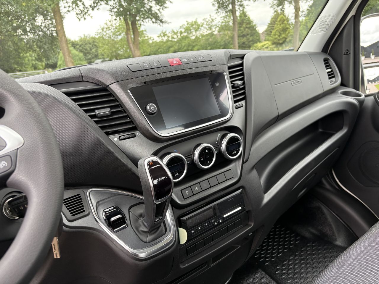 Iveco Daily 40C18 Hi-Matic automaat BE trekker 8.1 TON NIEUWE