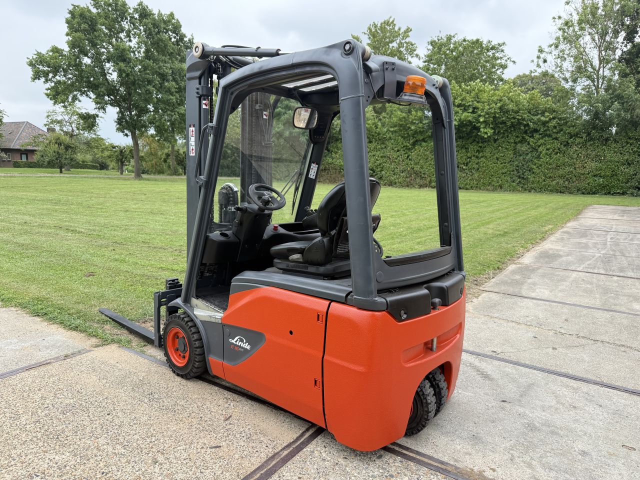Linde E16 BJ2020 5300uur triplex 4.75M freelift Sideshift