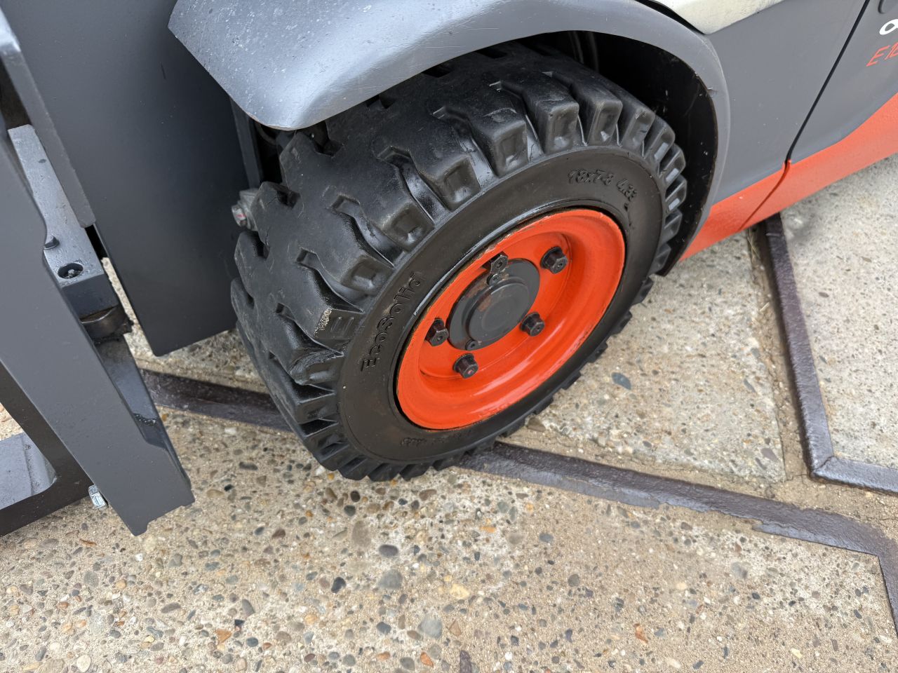 Linde E16 BJ2020 5300uur triplex 4.75M freelift Sideshift
