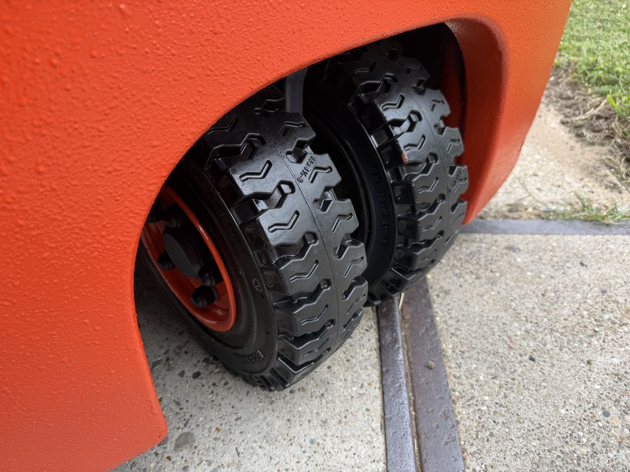 Linde E16 BJ2020 5300uur triplex 4.75M freelift Sideshift