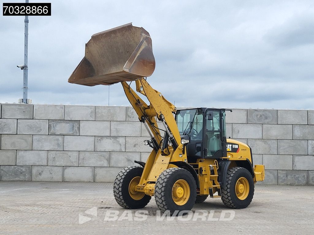 Caterpillar 918 M Bucket + Forks