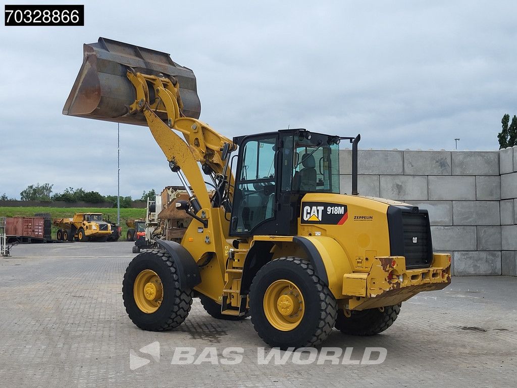 Caterpillar 918 M Bucket + Forks