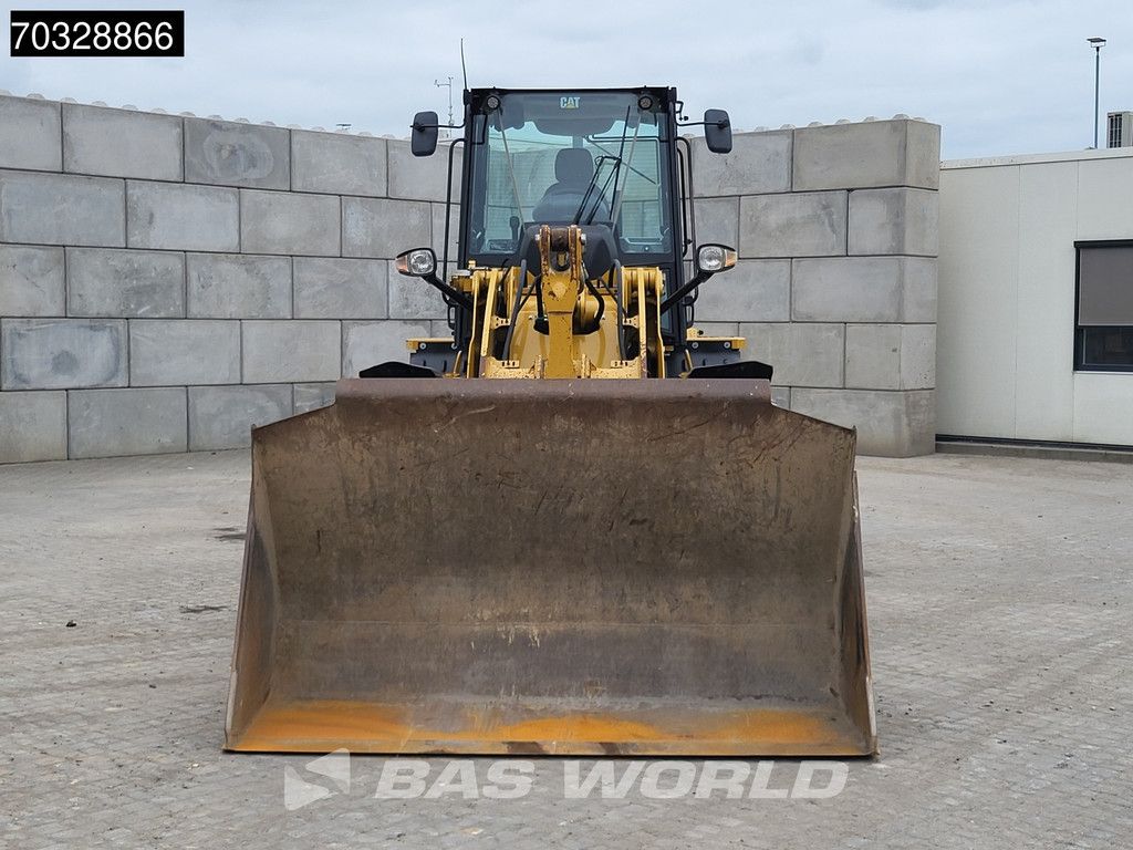 Caterpillar 918 M Bucket + Forks