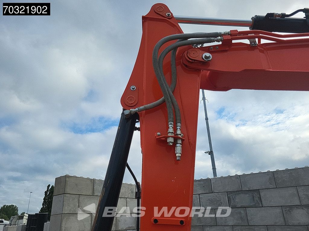 Kubota KX080-4