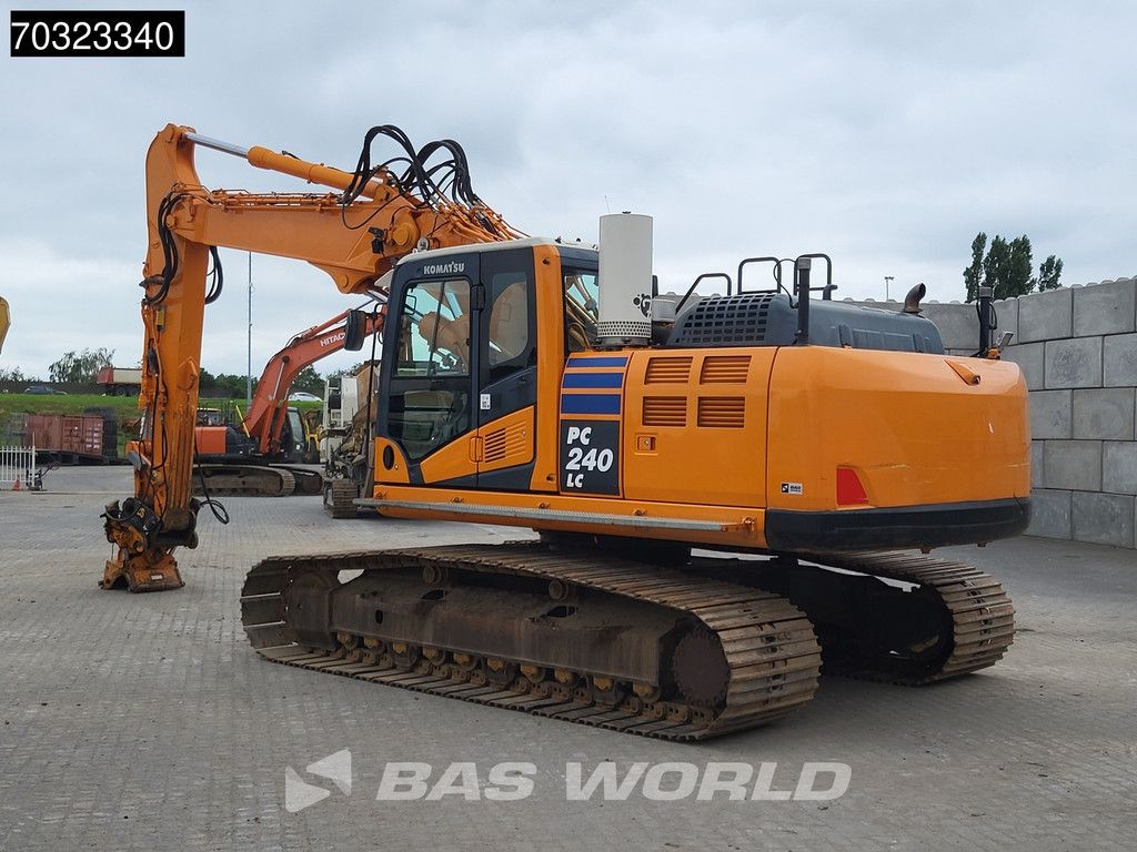 Komatsu PC240 LC-10