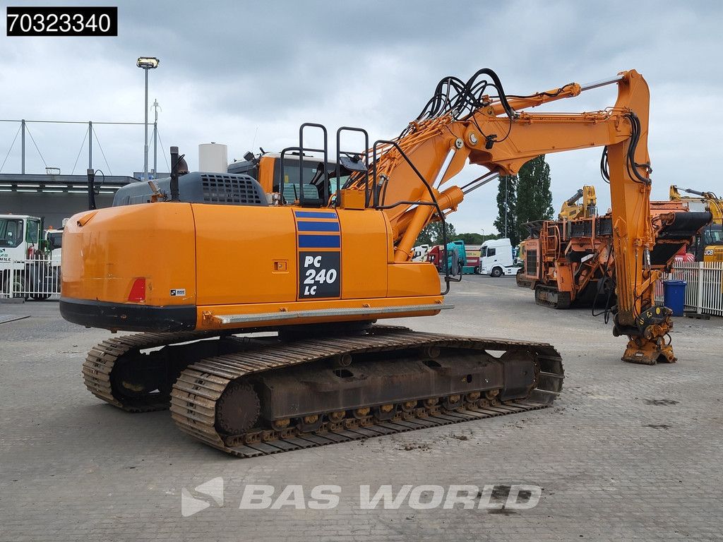 Komatsu PC240 LC-10