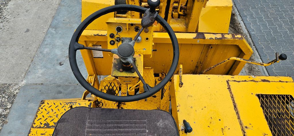 O&K L4 mini loader