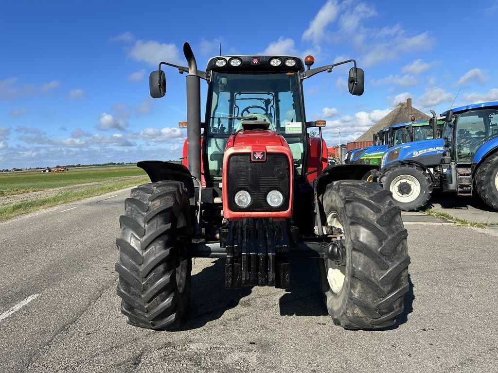Massey-Ferguson 6475