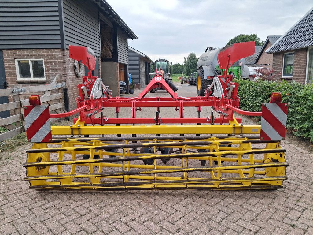 Pottinger 3020 SYNKRO cultivator