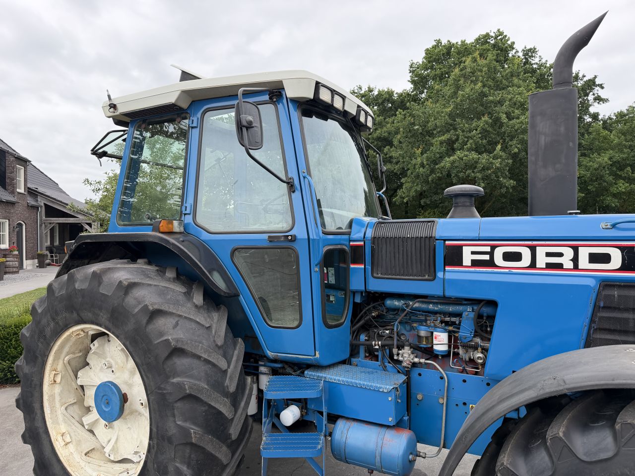 Mooie originele Ford 8730 powershift!