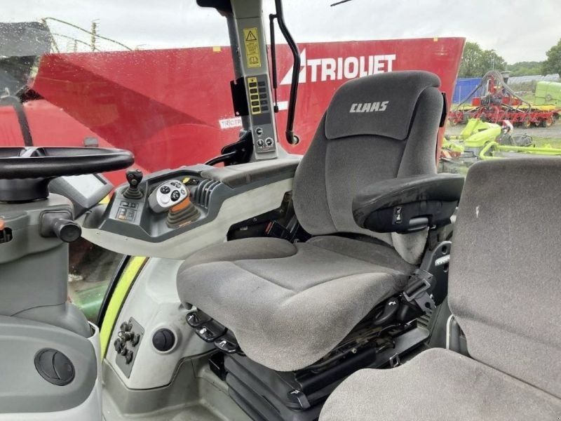Claas ARION 630 CEBIS