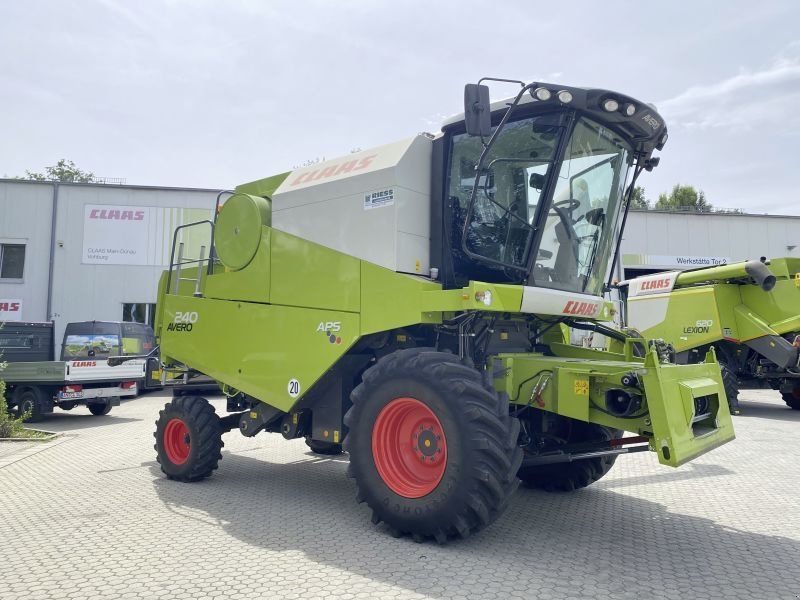 Claas AVERO 240 MIT C430 + TW