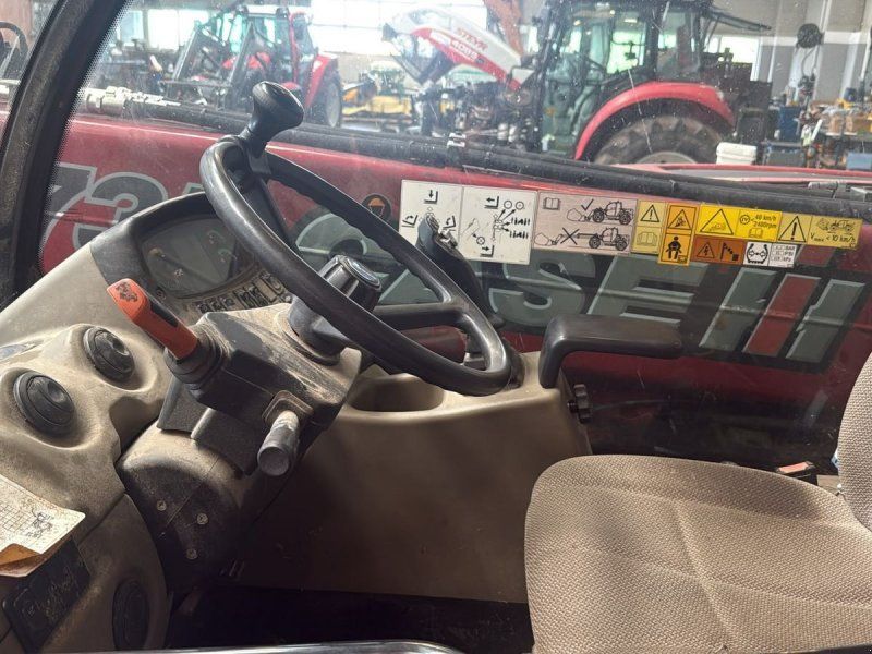 Case IH Farmlift 735