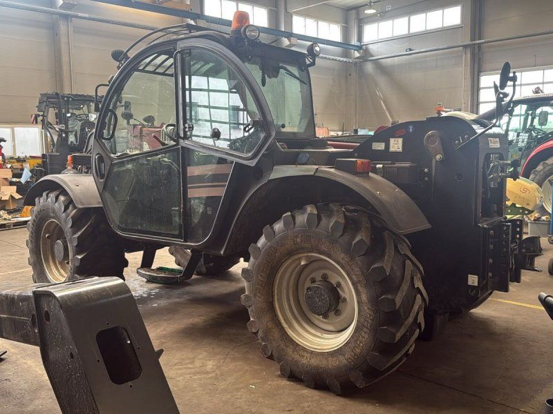 Case IH Farmlift 735