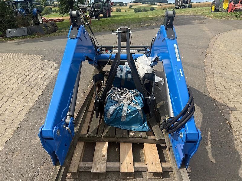 New Holland Stoll Frontlader passend für T5.140 AC