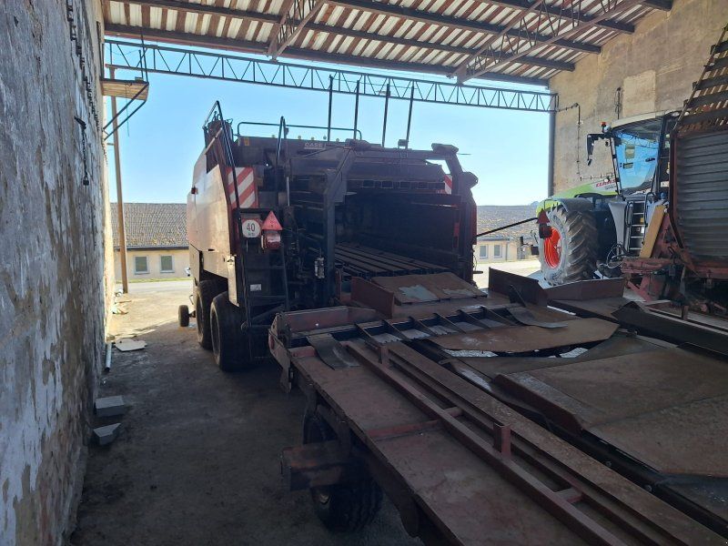 Case IH LBX 422