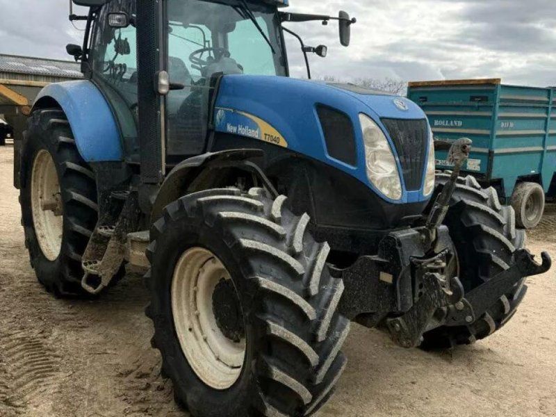 New Holland tracteur n-h t7040