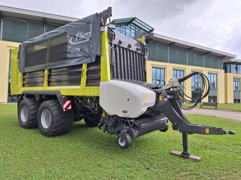 Fliegl CARGOS 8400