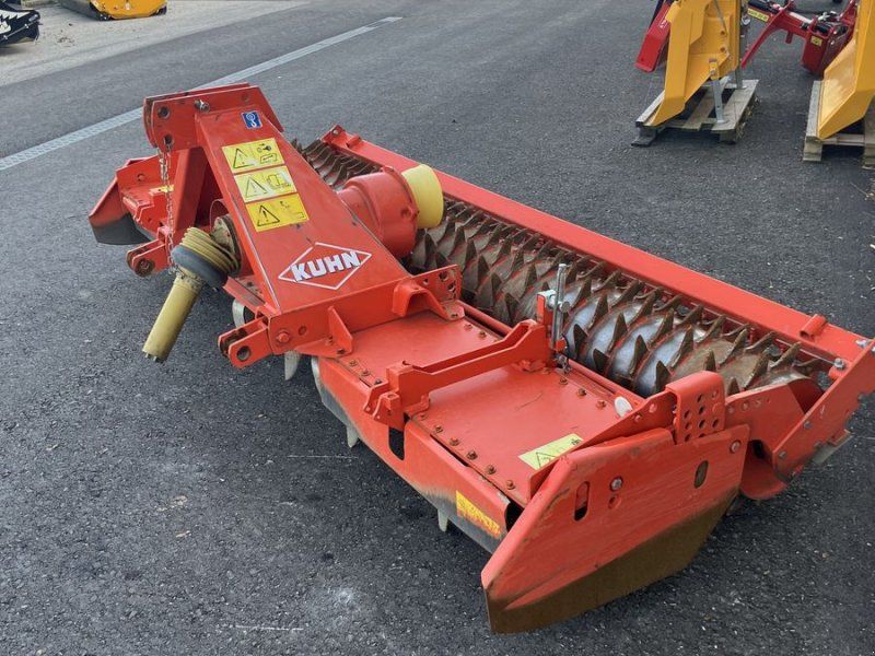 Kuhn HRB302D