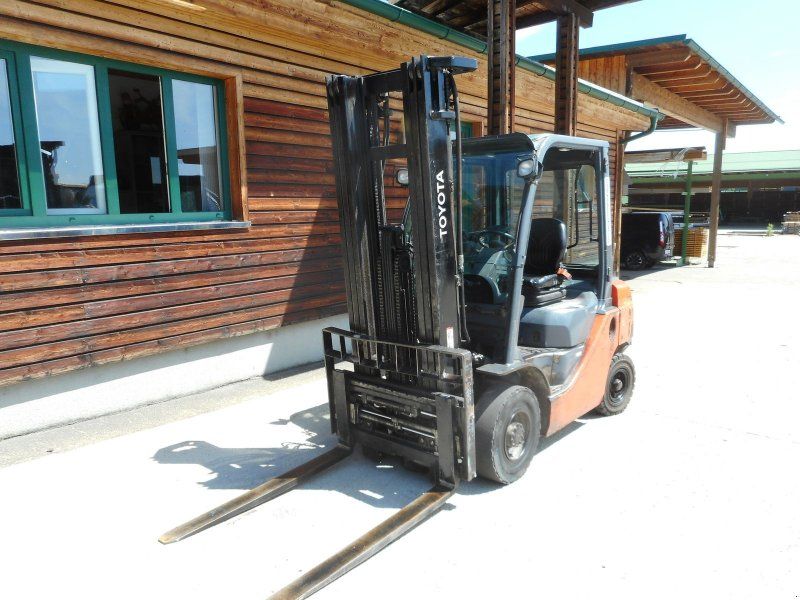 Toyota 02-8FDF25 Tripl + SS + ZV + Kabine