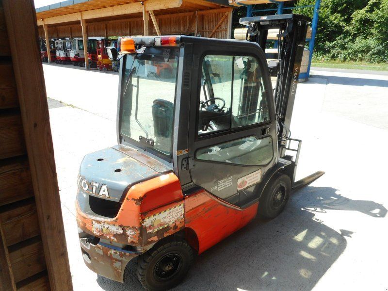 Toyota 02-8FDF25 Tripl + SS + ZV + Kabine