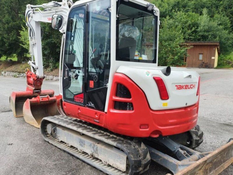 Takeuchi TB 370 Powertilt + Schnellwechsler 3 Löffel