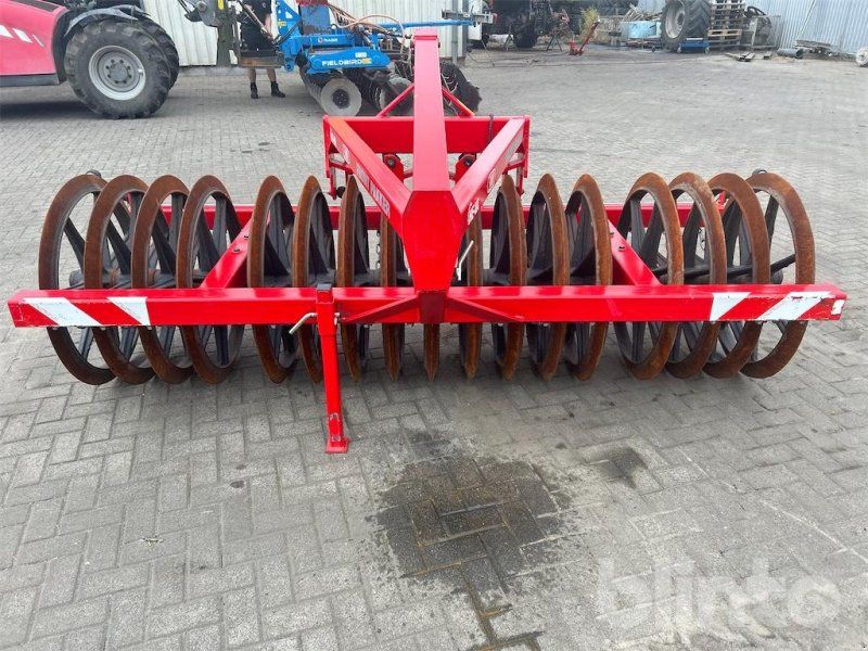 HE-VA Front Packer 300