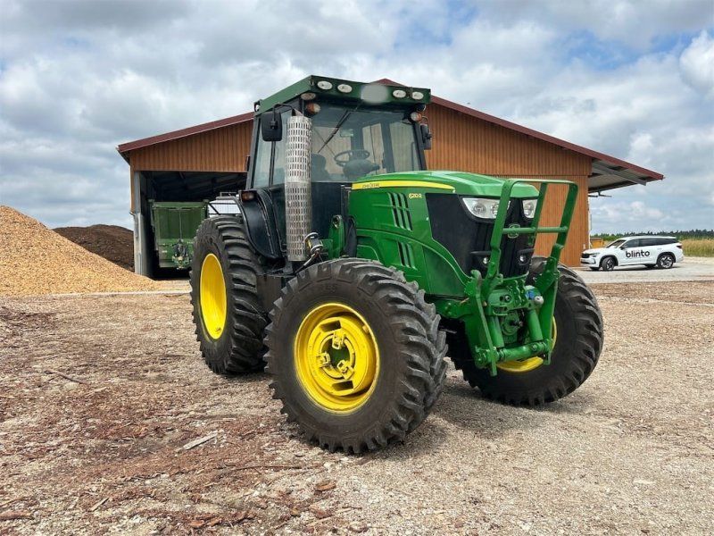 John Deere 6210R