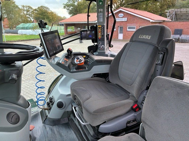 Claas Axion 870