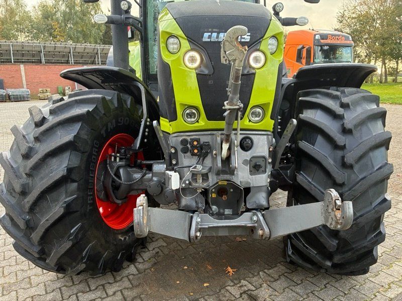 Claas Axion 870