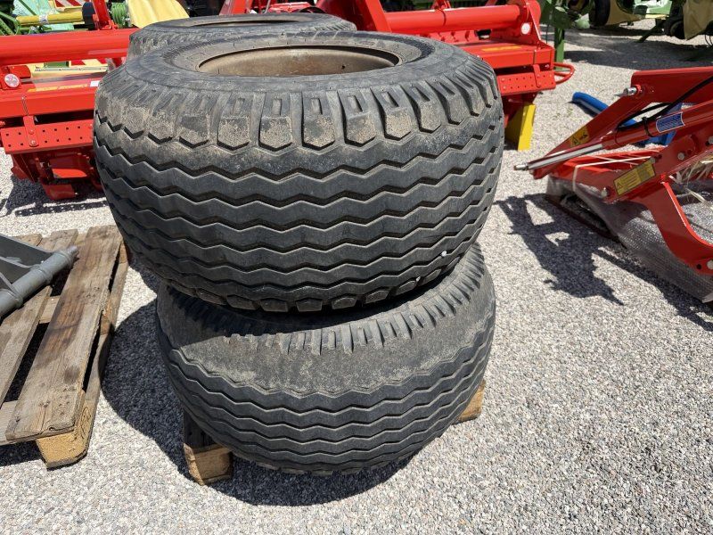 BKT 400/60-15,5
