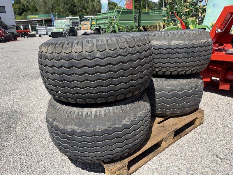 BKT 400/60-15,5