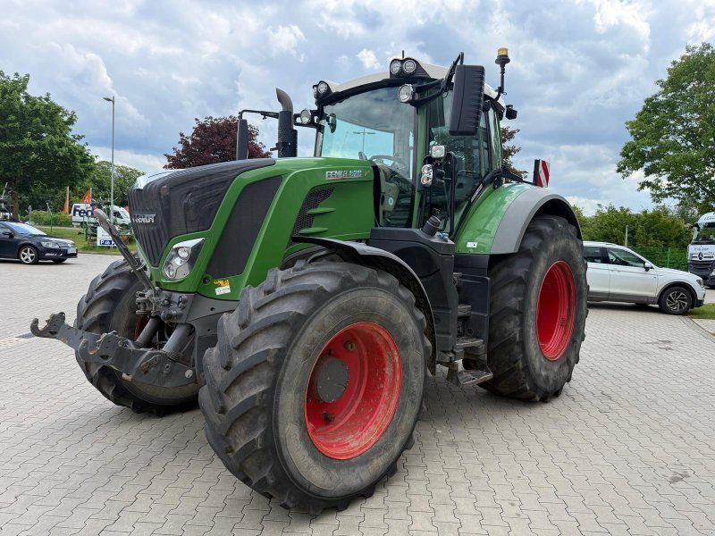Fendt 828 Vario S4 Profi Plus