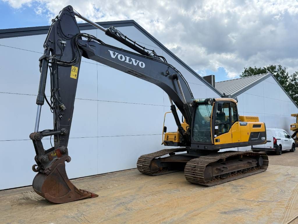 Volvo EC250DL - Hammer Lines / Automatic Greasing