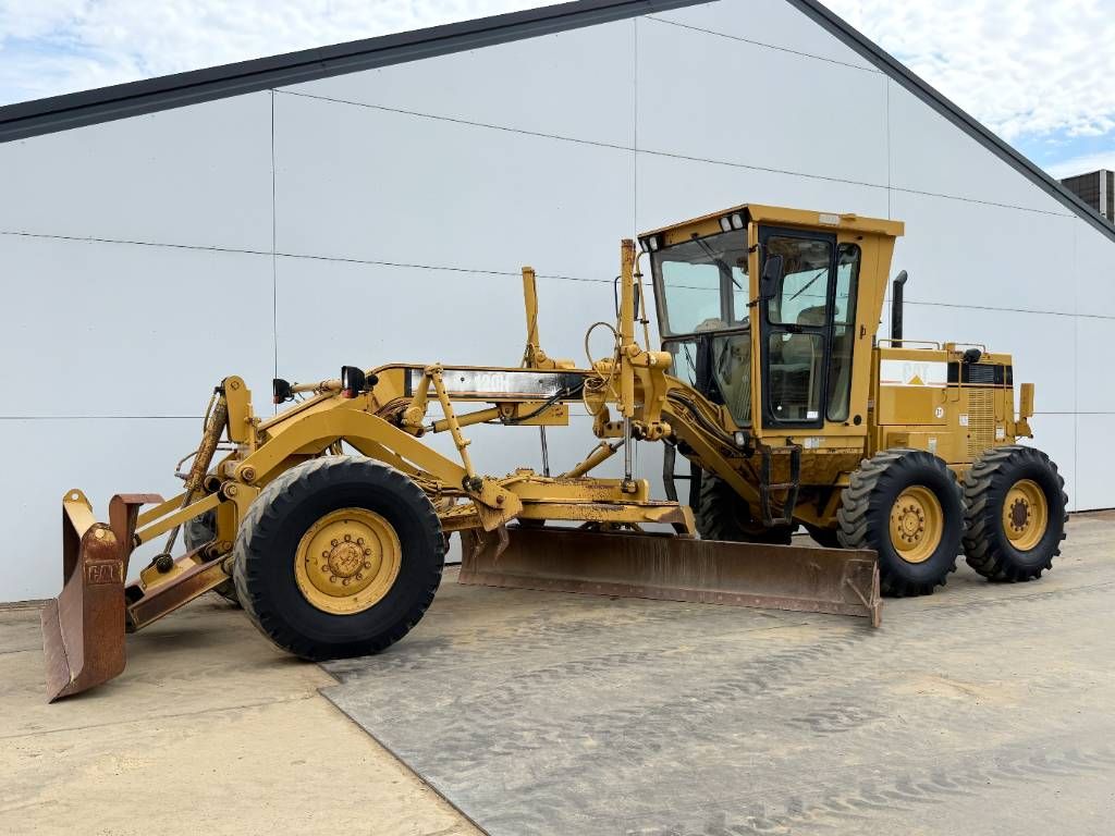 CAT 120H - Front Blade / Scarifier / Top Condition