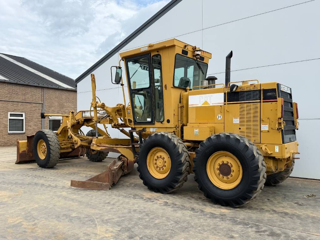 CAT 120H - Front Blade / Scarifier / Top Condition