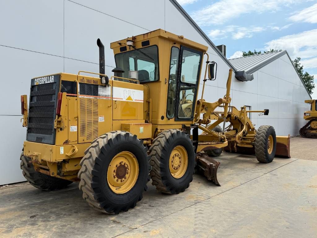 CAT 120H - Front Blade / Scarifier / Top Condition