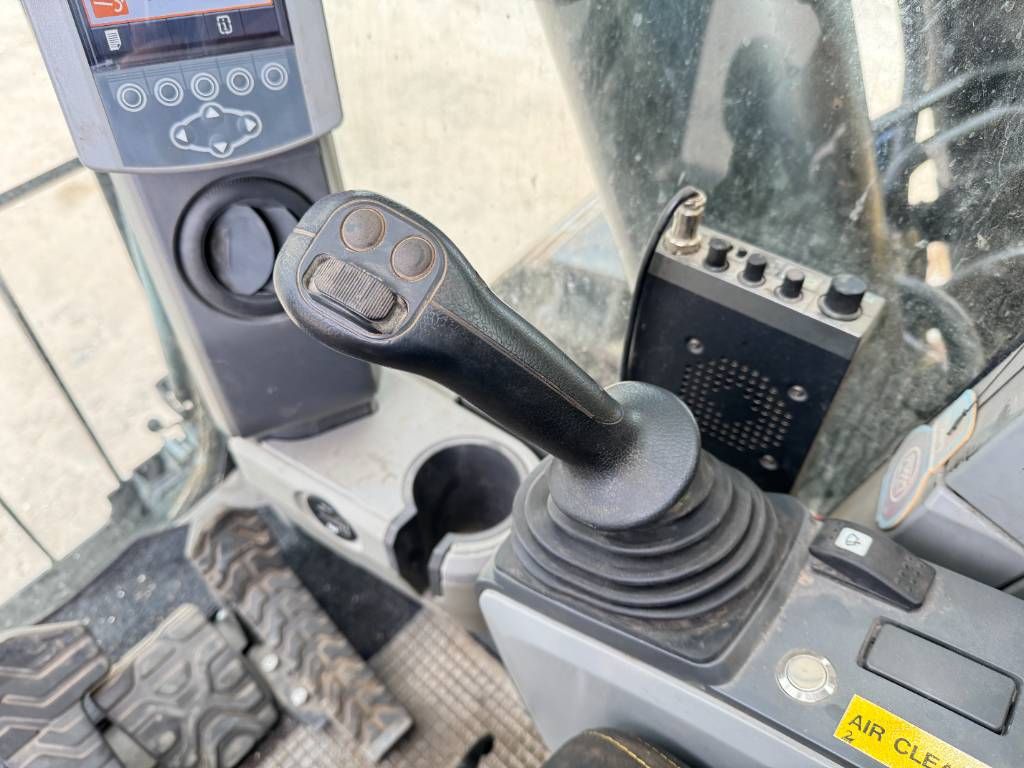 CAT 352F UHD - Hydr Undercarriage / Normal boom incl.