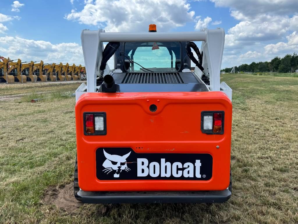 Bobcat T590 - Track Loader / Closed Cab