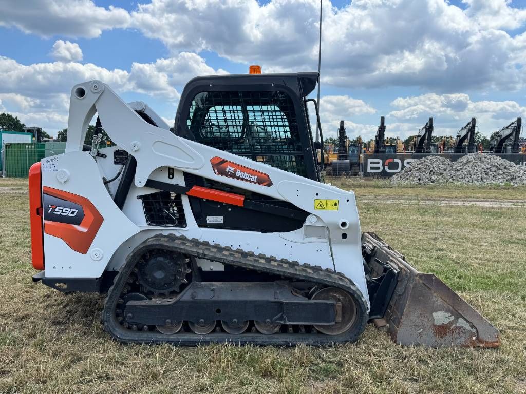 Bobcat T590 - Track Loader / Closed Cab