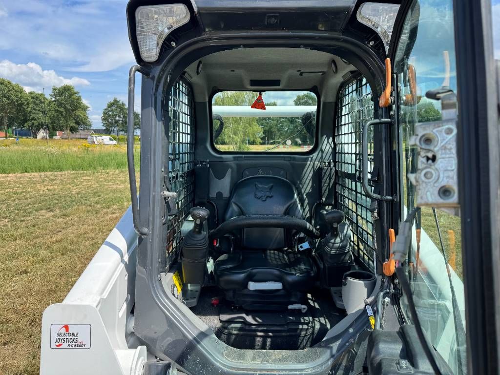 Bobcat T590 - Track Loader / Closed Cab