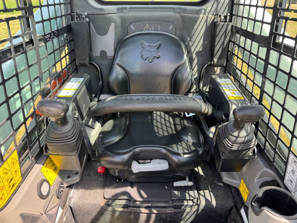Bobcat T590 - Track Loader / Closed Cab