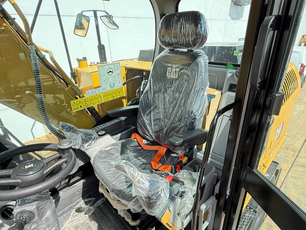 CAT M315GC - BRAND NEW / UNUSED / Hammer Lines