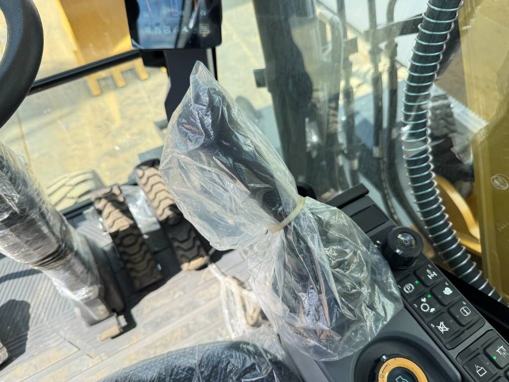 CAT M315GC - BRAND NEW / UNUSED / Hammer Lines