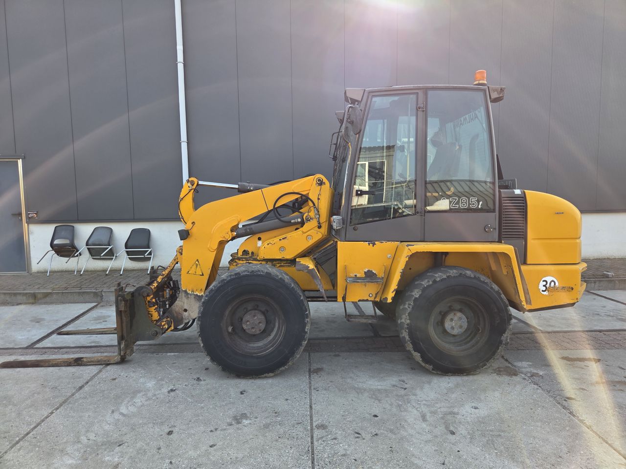 Ahlmann AZ85 T