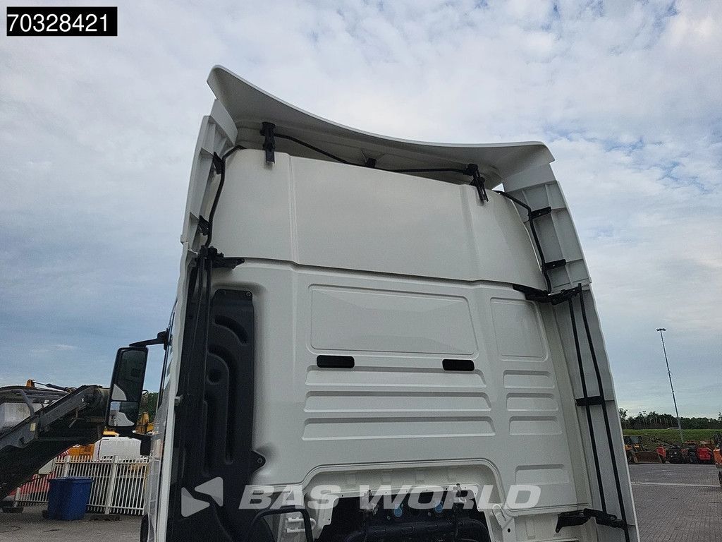 MAN TGX 18.500 4X2 Mega Retarder 2x Tanks Standklima ACC Navi