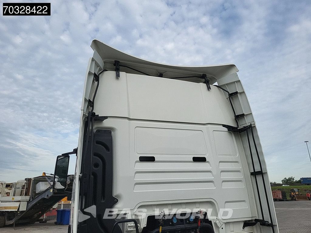 MAN TGX 18.500 4X2 Mega Retarder 2x Tanks Standklima ACC Navi