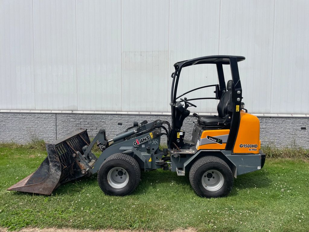 Giant G1500HD Xtra HD assen met kenteken 376 uur!