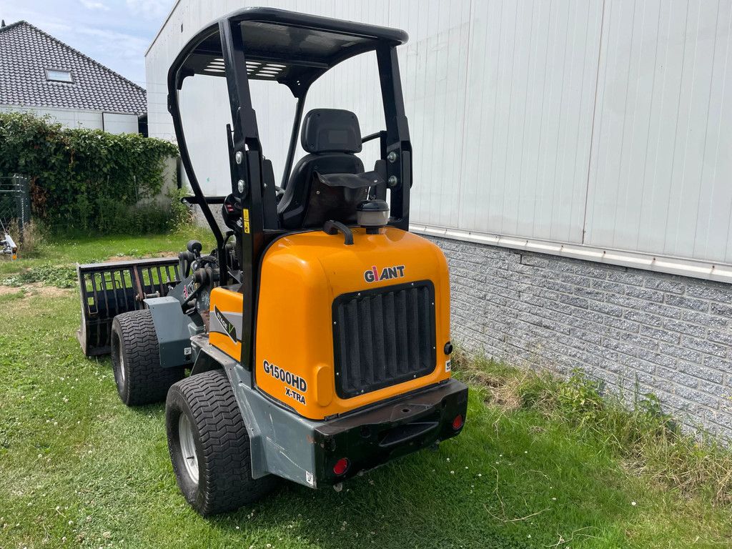 Giant G1500HD Xtra HD assen met kenteken 376 uur!